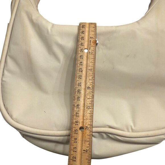 Lululemon City Essentials Pouch 4L Light Ivory - Picture 3 of 7